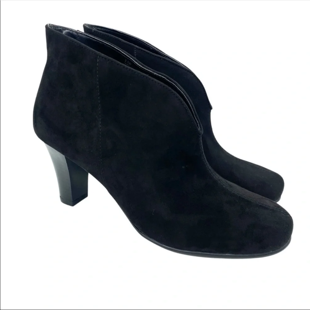 A2 by Aerosoles Women’s Black Faux Suede Ankle Boots